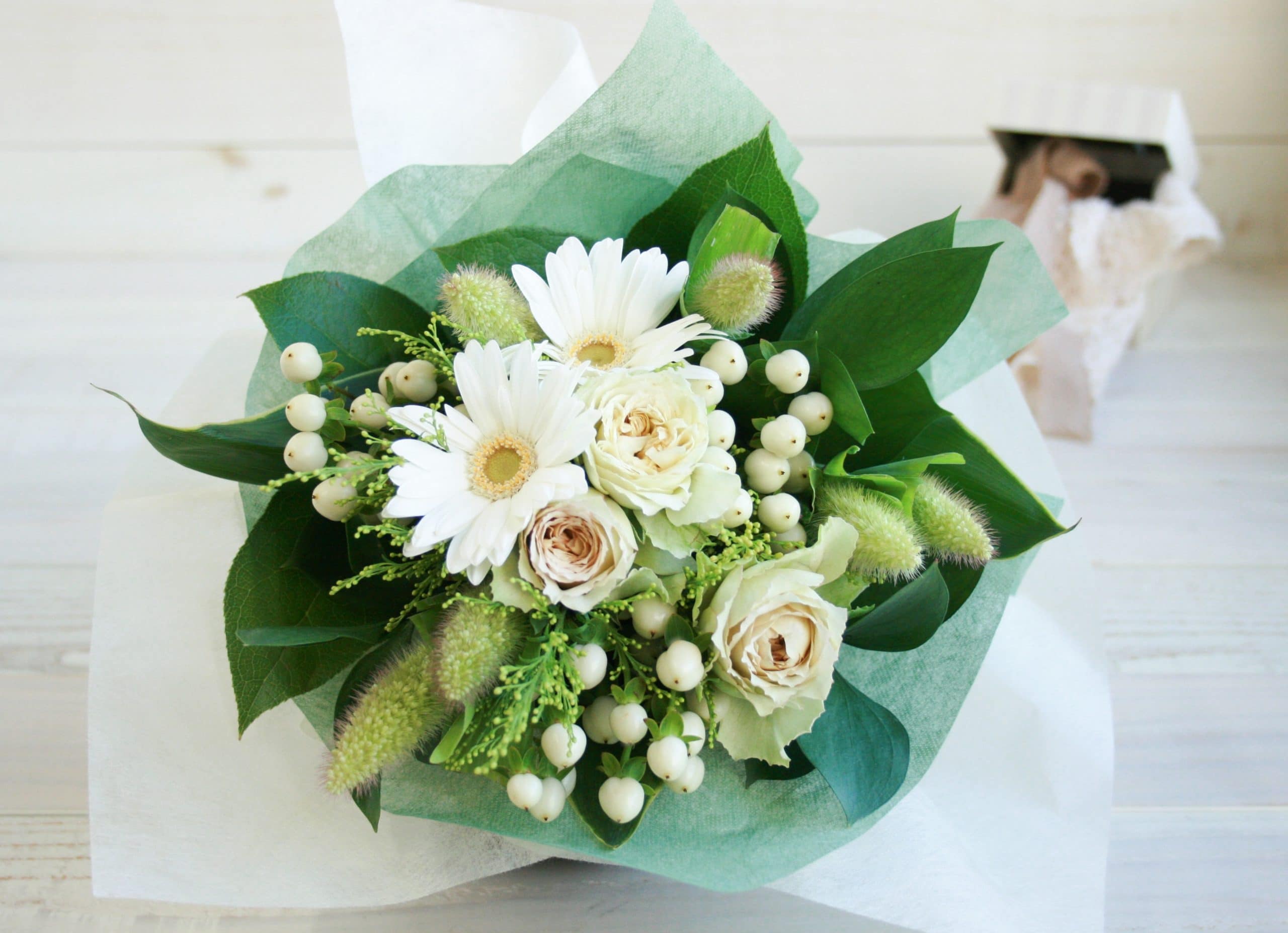 おまかせ花束S-白・グリーン系
